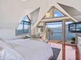 Casa Con Vista Luxury Waterfront Home, Sleeps 10