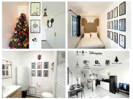 Mickey's house - Apartments 4 persons - 10 min Disneyland Paris, cheap hotel in Bussy-Saint-Georges