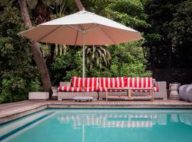 Luxury Private Beach Villa centrally located., luxury hotel in Westbrook