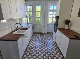 Gîte Bonny-sur-Loire, 5 pièces, 8 personnes - FR-1-590-261, casă de vacanță din Bonny-sur-Loire