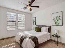 Modern CozySuites on the Town Lake waterfront 18, hotel i Tempe