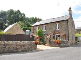 Hadrians Wall Cottage, Greenhead – hotel w mieście Greenhead