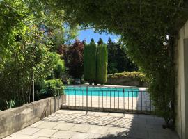 The Garden View, hotel v destinaci Le Thor