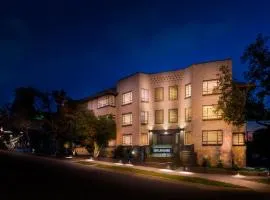 Crest On Barkly Serviced Apartments