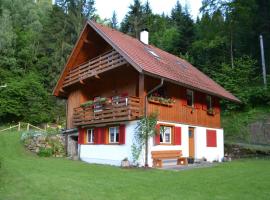 Ferienhaus Waldenstein 1, hotel a Wolfsberg