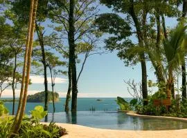Arenas Del Mar Beachfront & Rainforest Resort Member of the Cayuga Collection