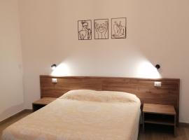 CLASS ROOMS AFFITTACAMERE, hotel a SantʼAnna Arresi