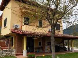 VILLA Vigne Vecchie: San Salvatore Telesino'da bir engelli dostu otel