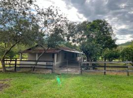 Viesnīca Casa na Roça em São José do Barreiro SP pilsētā Sanžosē du Bareiru