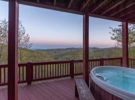 The Mountain Hideout~Swings~Hot Tub~Views~Decks, ξενοδοχείο σε Swiss