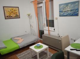 Apartman studio DUE, holiday rental in Apatin