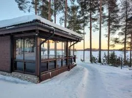 Villa Valkama with optional beach sauna + jacuzzi