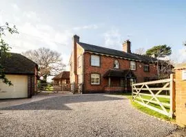 Oak Cottage, HS2, NEC, BHX, M42, Family Gatherings, Contractors, Relocators