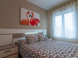Cosy 2BR flat in Nuevo Portil city centre, Hotel in El Portil