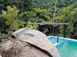 Cabaña la roca de minca sierra nevada, casa de muntanya a Santa Marta