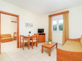 Ladikas apartments, hotel in Chrysi Ammoudia