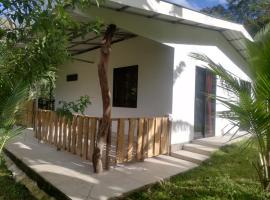 Casa el Colibrí, tradicionalna kućica u gradu 'Naranjo'