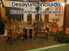 Cabinas Morpho Gardens, Bed & Breakfast in Nuevo Arenal