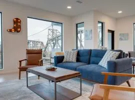 The Riverfront VIP Suite - Walk to Broadway & Nissan Stadium - Free Garage