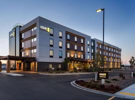 Home2 Suites by Hilton Fargo, hotel in Fargo