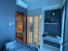 Roseville Soho & Suites, hotel in Dadap