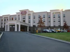 Hampton Inn and Suites Jamestown