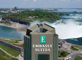 Viesnīca Embassy Suites by Hilton Niagara Falls/ Fallsview pilsētā Niagarafolsa
