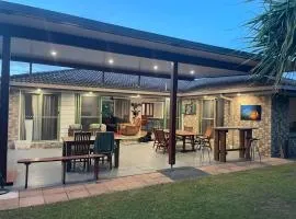 Pandanus Paradise. Newly renovated 4 bedroom home