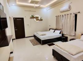 DivineStay - Full Villa by AP Villas, hotelli kohteessa Ujjain