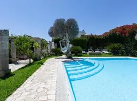 Villa Lisa Garden and Pool - Happy Rentals