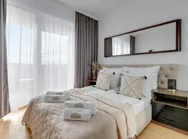 Nad Stawem by Downtown Apartments