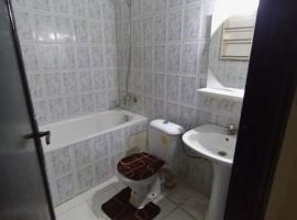 Appartement center ville calme a fes, hotel con parcheggio a Fes