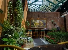 Al Khoory Executive Hotel, Al Wasl
