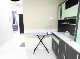 A YIE HOMESTAY, отель в Куантане