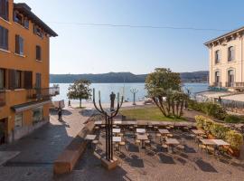 Zanardelli 1 Apartment by Wonderful Italy, hotel in Salò