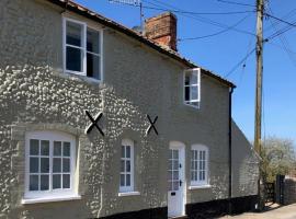 Three Tuns Cottage, tradicionalna kućica u gradu 'Little Walsingham'