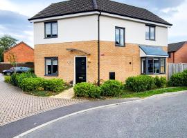 Birmingham Airport Luxury3BRHOME, self-catering accommodation in Marston Green