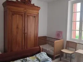 Maison à 3 chambres, rustique, fraîche, entretenue, 15' zoo beauval commerces pharmacie route médiane