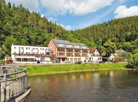 Hotel Am Schlossberg, hotel bajet di Ziegenrück