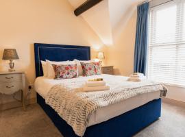 Newly renovated 3 bed Tarvin home -sleeps up to 11, отель в городе Tarvin