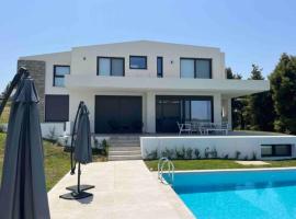 Elani New Luxury Villa, Hotel in Elani