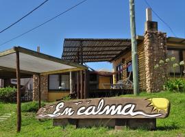 En calma, chal&eacute; alpino em Punta Del Diablo