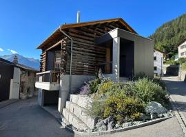 Stylish chalet w/Sauna: Alpine escape, cabin in Tinzen