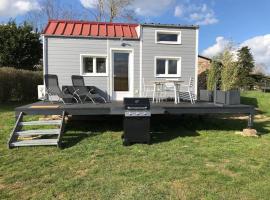 Tiny house à la ferme près Paris et center parcs., בית קומפקטי בBoissy-sur-Damville