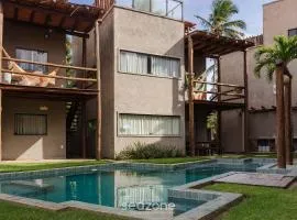 LBH - Casas em condomínio com piscina e churrasqueira.