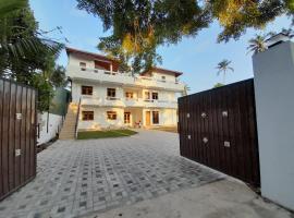 Unic Residence And Transit Hotel, apartment in Katunayake