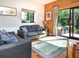 3 bed in Bude TRVVV, ξενοδοχείο σε Poughill