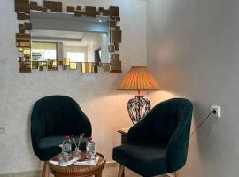 Luxury suite, hotel with parking in Ben Slimane