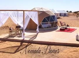 Nomada Domes Camp with Airco、メルズーガのホテル