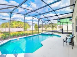 8BR Family Home with Pool and Hot tub